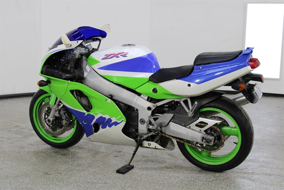 【中古】 Streamwalker CraigUrquhart 1993 Kawasaki ZXR750 – Rare Race Heritage Model, 27002 km