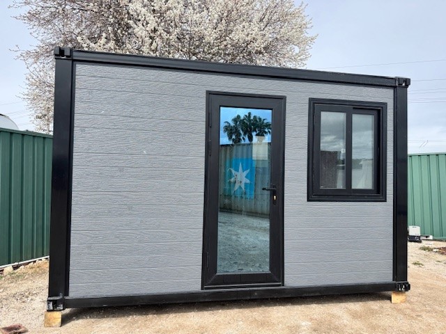 Portable Shower / Kitchen / Laundry 4M, Portable Building (Unused)