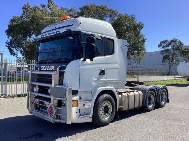 Partially Unreserved Prime Movers, Trailers and Sundries