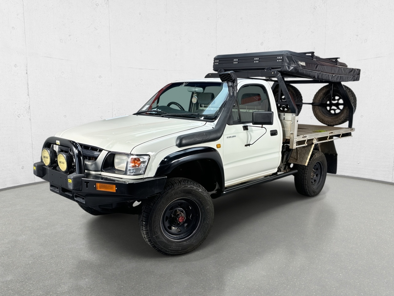 2004 Toyota Hilux (4x4) Turbo Diesel Manual Cab Chassis