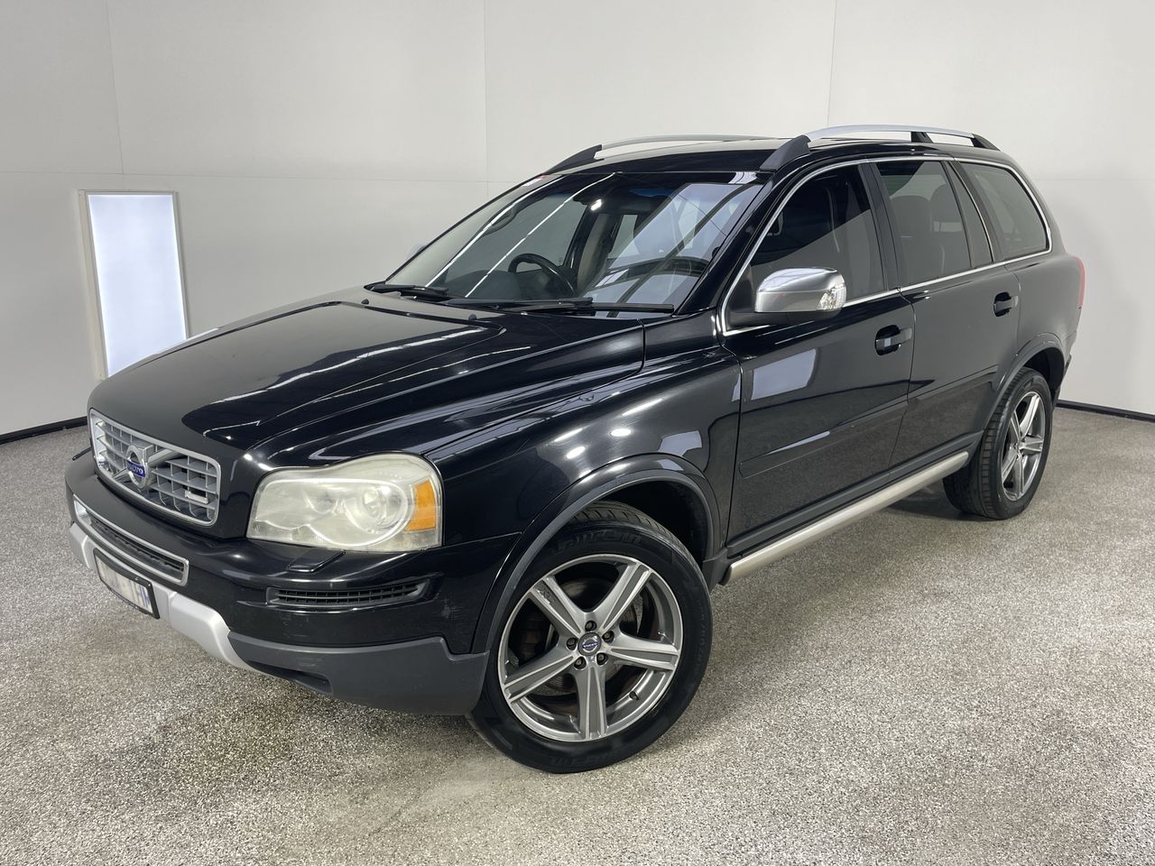 Volvo XC90 D5 R-Design Turbo Diesel Automatic 7 Seats Wagon