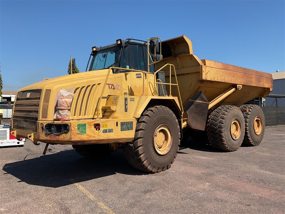 <p>2009 TEREX TA40 Articulated Dump Truck</p>