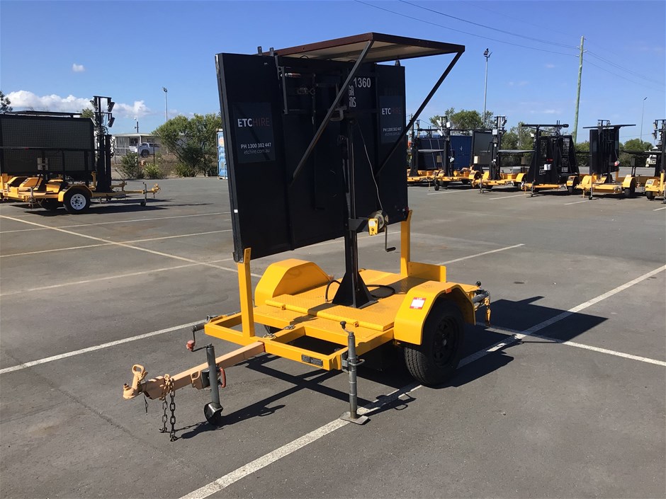 2008 Giga Signs Sign Board Single Variable Message Sign Trailer