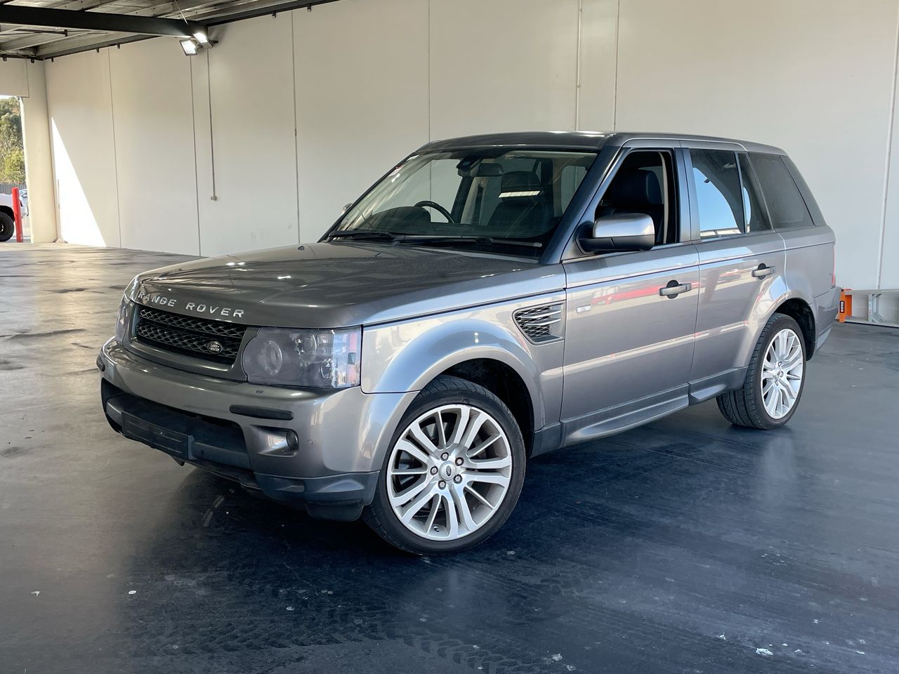 2010 Land RoverRange Rover Sport 3.0 TDV6 LUXURY TD At Wagon
