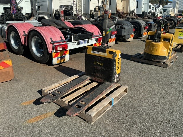 Unreserved Forklifts, Pallet Jacks & Stackers