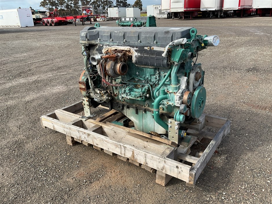 Volvo 6 cylinder diesel engine Auction (0054-3035225) | Grays Australia
