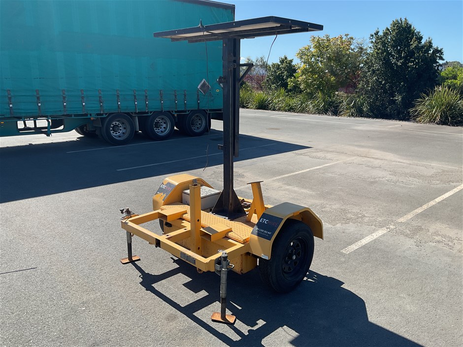 2011 Giga Signs PTL 2 Single Traffic Control Unit Trailer