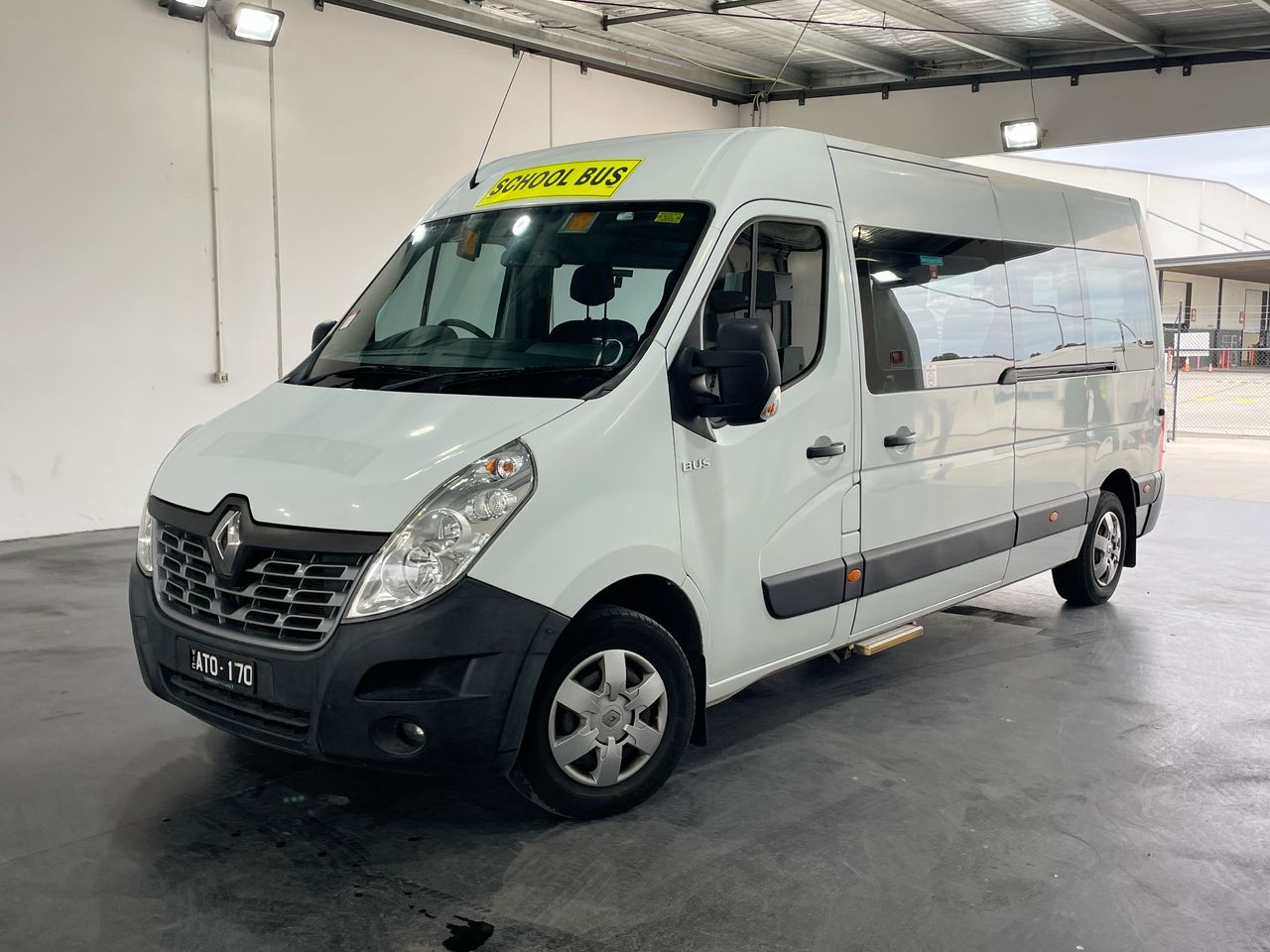 2017 Renault Master L3H2 BUS Turbo Diesel Auto 12 Seats Bus