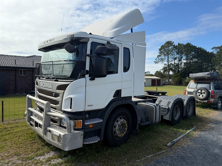 2014 Scania P 440 6 x 2 Prime Mover Truck