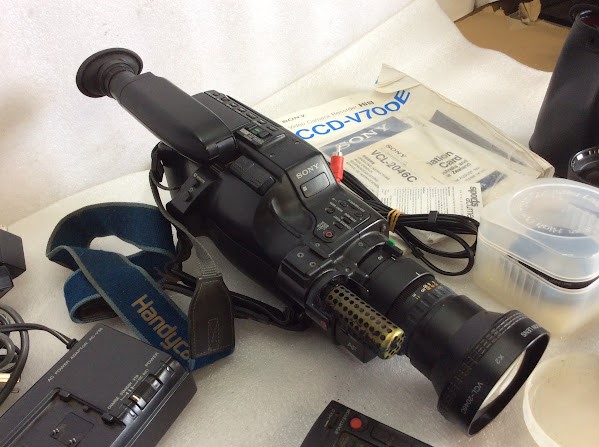 SONY Handycam　CCD-V700 video Hi8 Yahoo!オークション - SONY ソニー video Hi8 Handy cam CCD-V700 ビデ