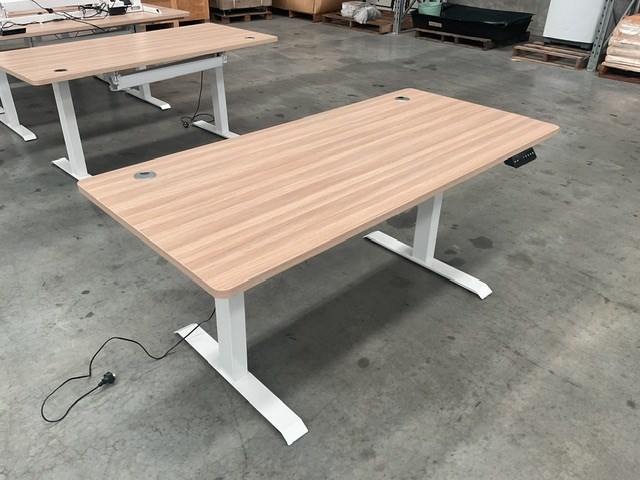 Electric Height Adjustable Single Sided Workstation