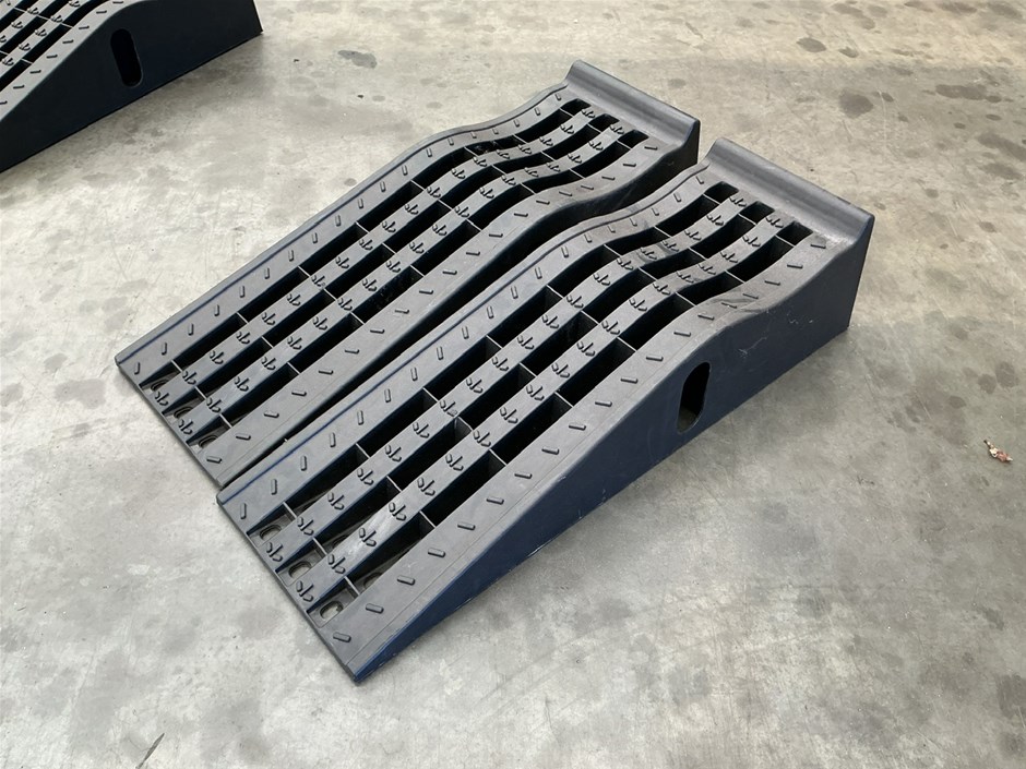 Mechpro Car Ramp Set