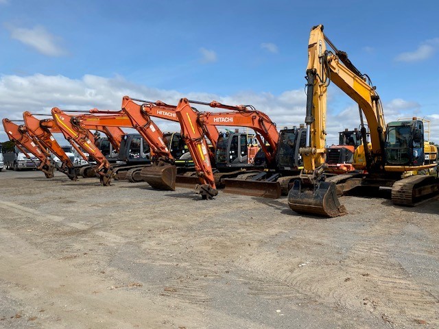 Unreserved Ex-Hire Transport + Construction Equipment Sale