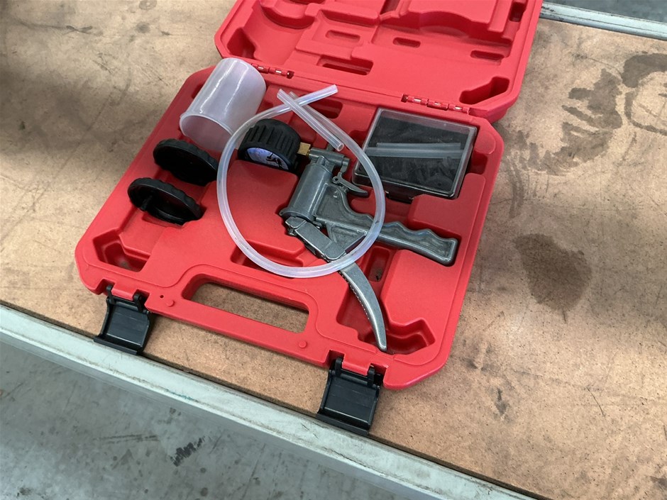 TTi Vacuum Pump Brake Bleeding Kit