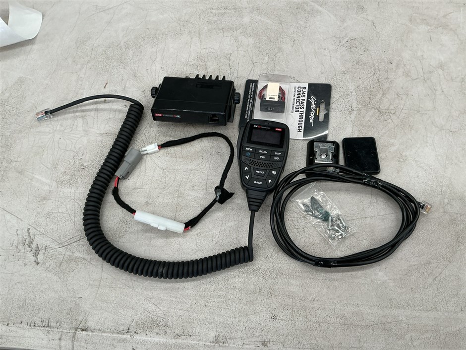 GME XRS-330C Super Compact UHF CB Radio