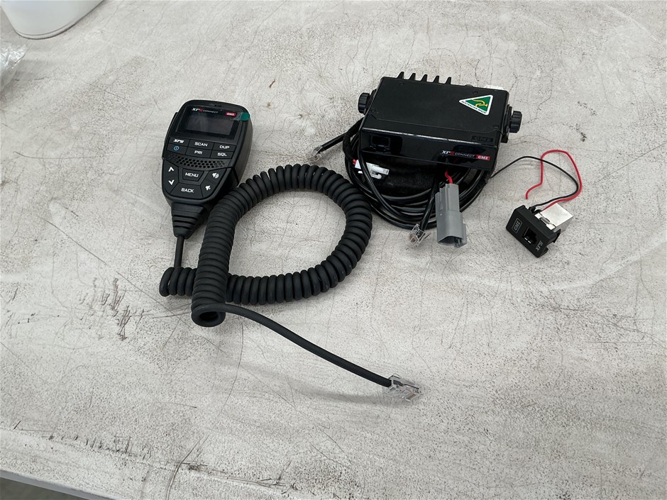 GME XRS-330C Super Compact UHF CB Radio