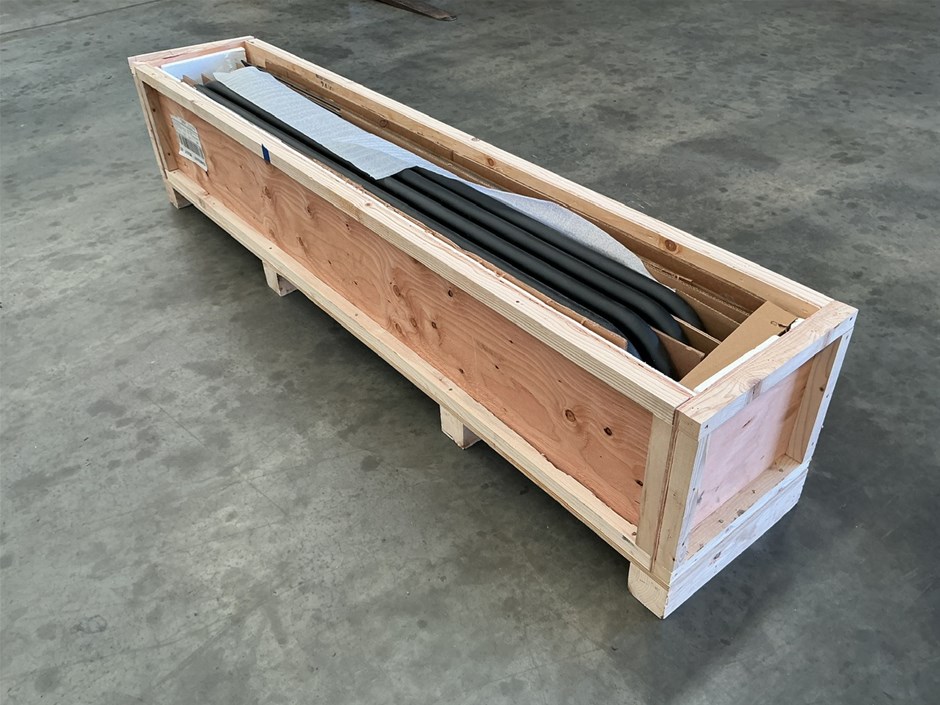 <p>Crate of Side Steps 2x Pair</p>