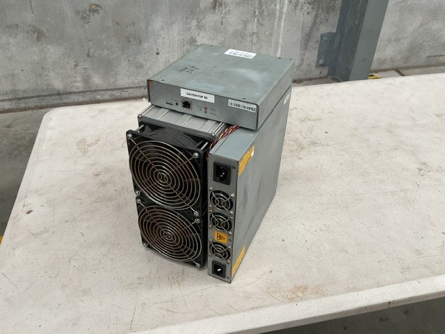 <p>Bitmain Antminer T17_42.0T Bitcoin Miner</p>