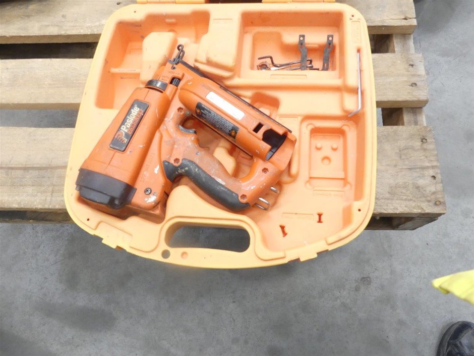 Paslode IM250A Cordless Gas Angle Nailer with Poly Case
