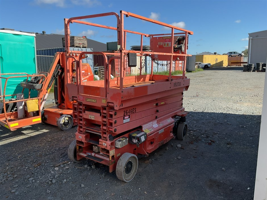 <p>2015 JLG 2646ES Scissor Lift</p>