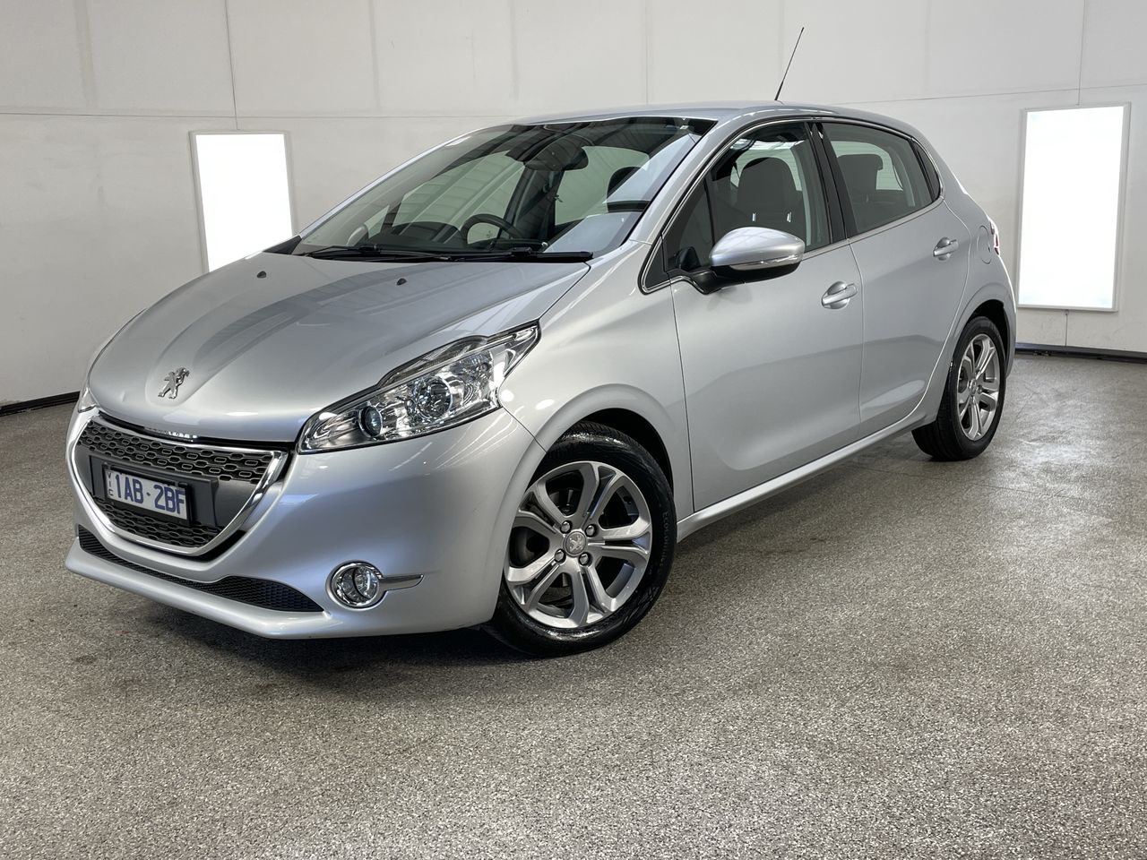 2012 Peugeot 208 Allure Automatic Hatchback