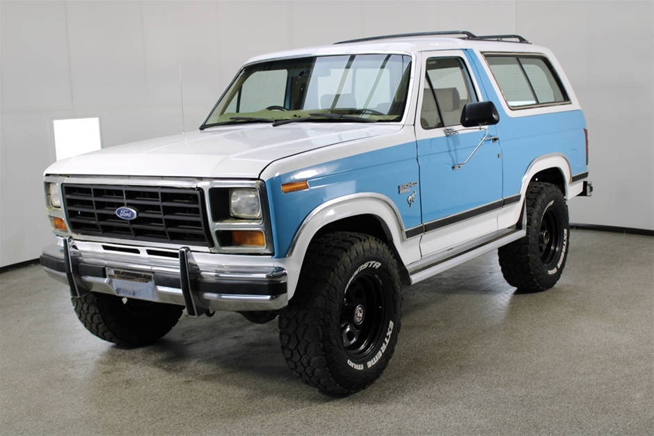 Ford Bronco Automatic Wagon
