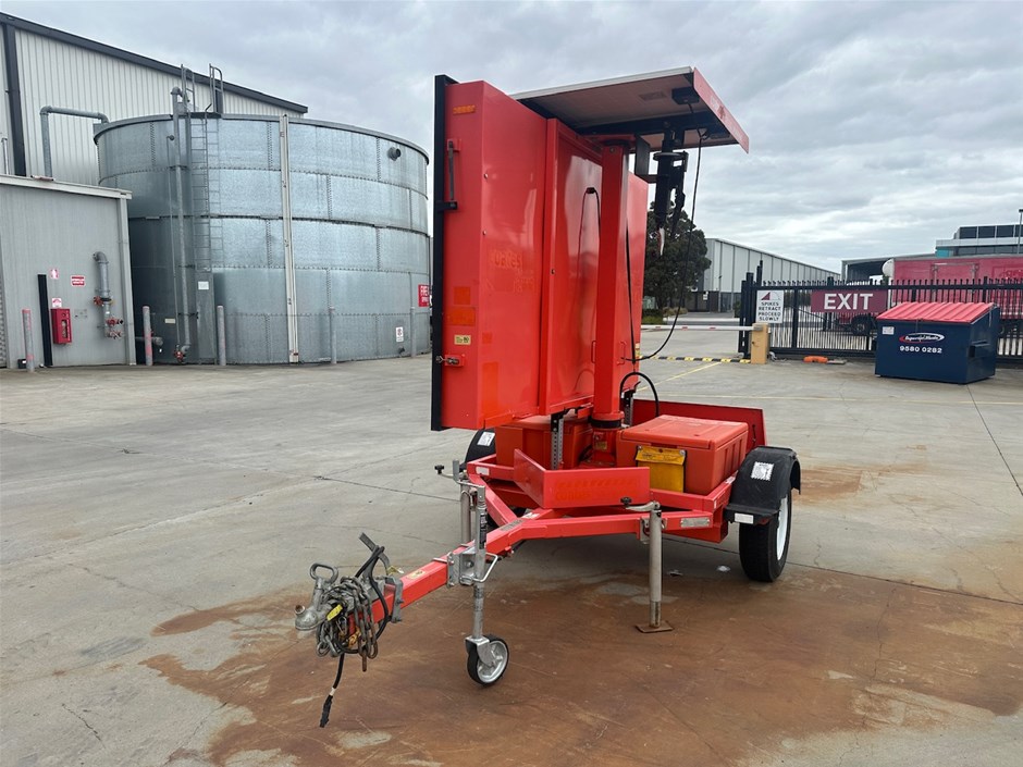 <p>2016 Ver-Mac RS-320RC Single Variable Message Sign Trailer</p>