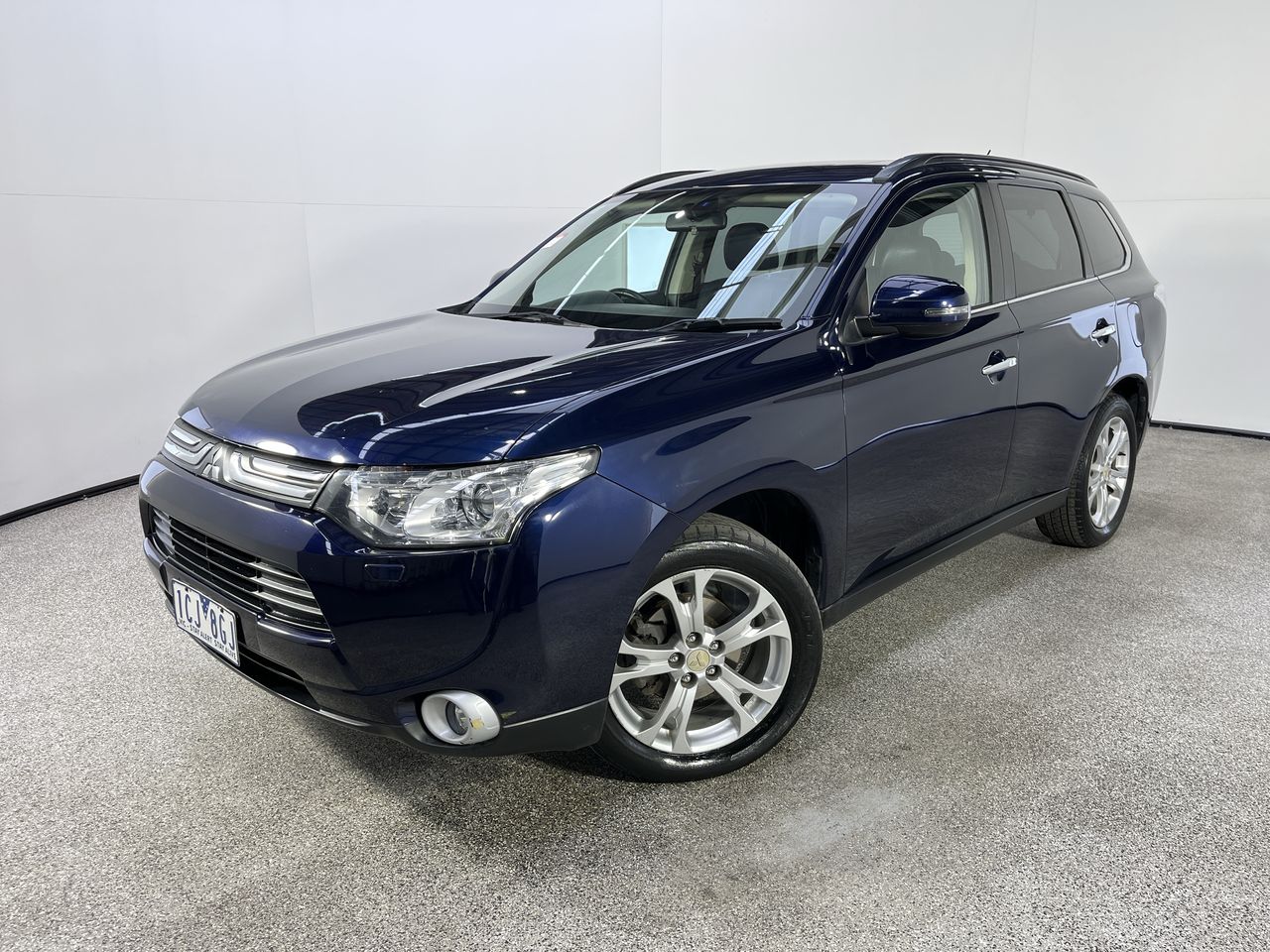 2013 Mitsubishi Outlander ASPIRE 4WD ZJ T/D Auto 7 Seats Wagon(Comp2014 ...