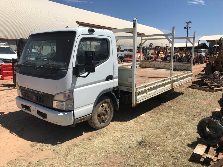 2017 Fuso Canter L7/800 4 x 2 Tray Body Truck