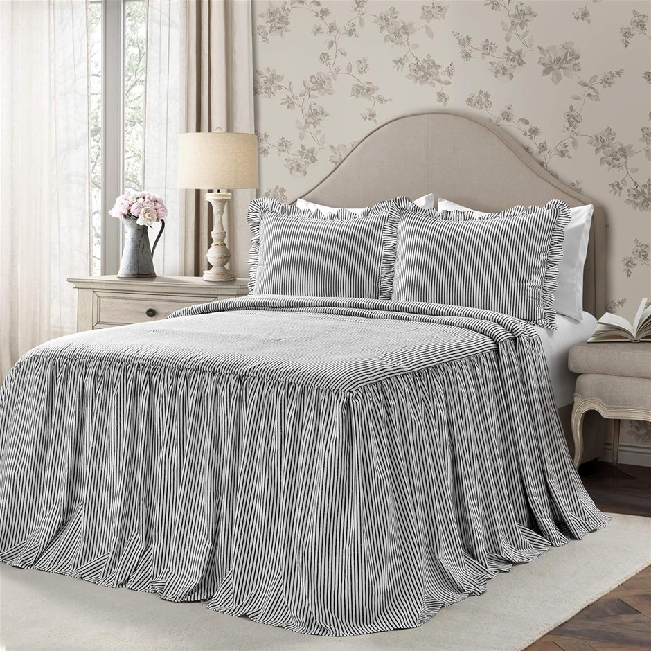 LUSH DECOR Ticking Stripe Bedspread Vintage Chic Farmhouse Style, Lightweig