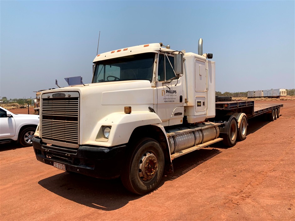 1997 Freightliner FL112 Prime Mover