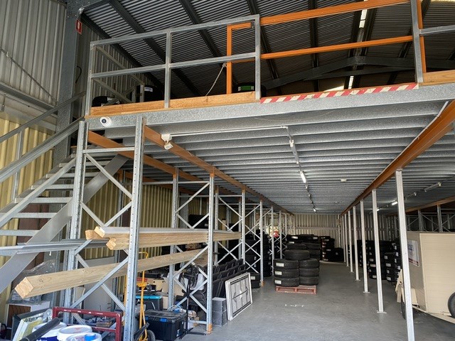 <p>Custom Mezzanine Floor </p>