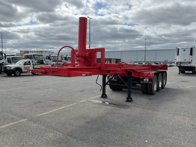 <p>2012 General Transport Equipment  GTE 3-2 Triaxle Skeletal Trailer</p>