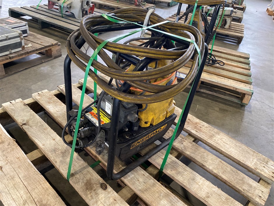 Enerpac ZU4208TE-QR Hydraulic Torque Wrench Pump