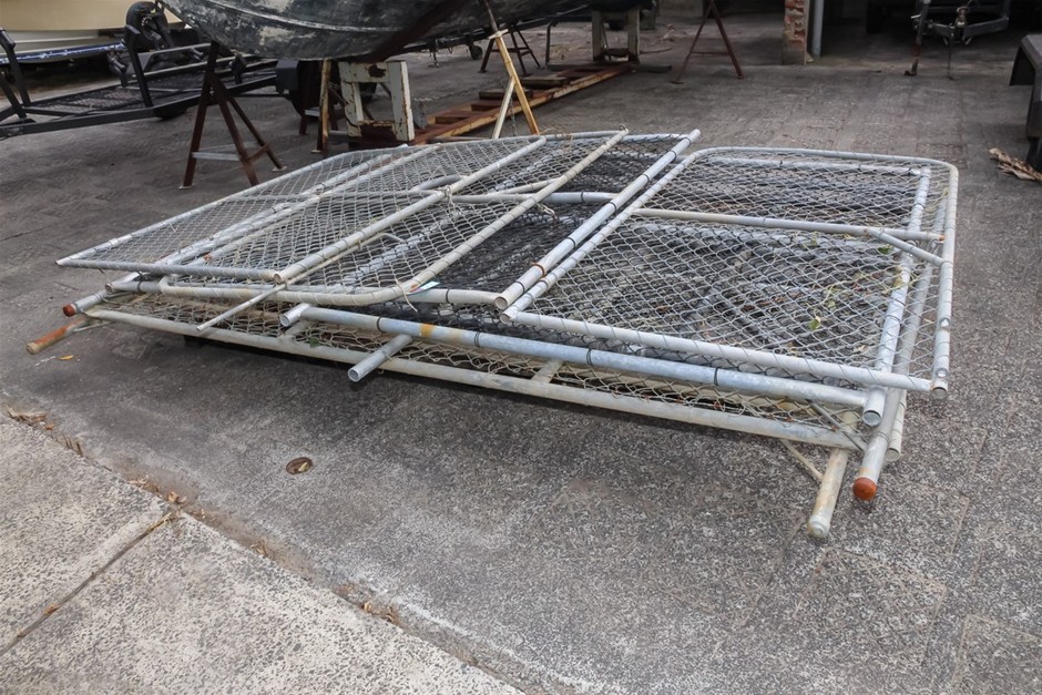 Chain Wire Gates Auction (0049-5061551) | Grays Australia