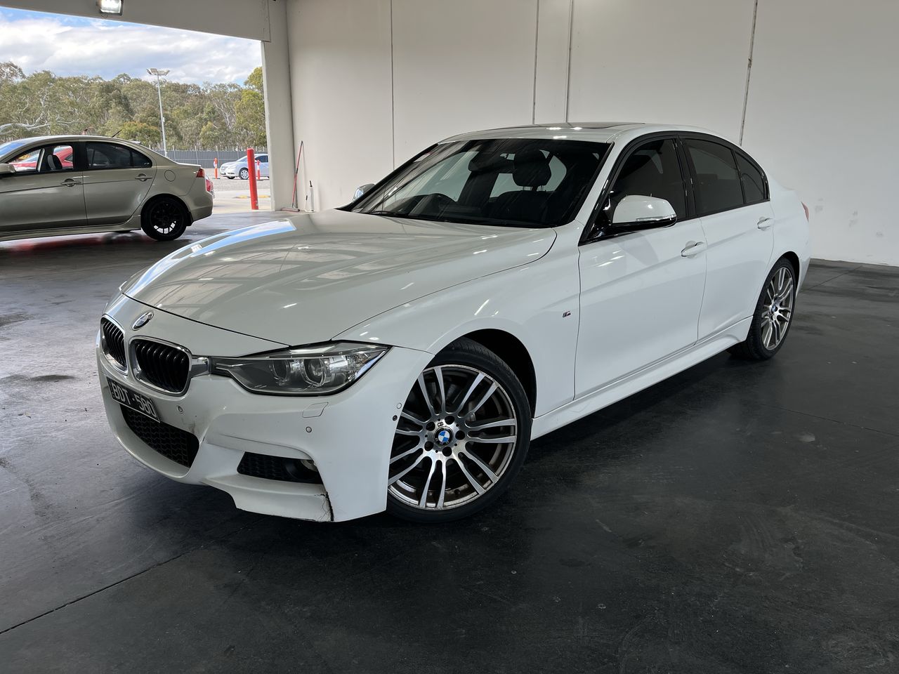 2014 BMW 3 Series 328i F30 Automatic - 8 Speed Sedan