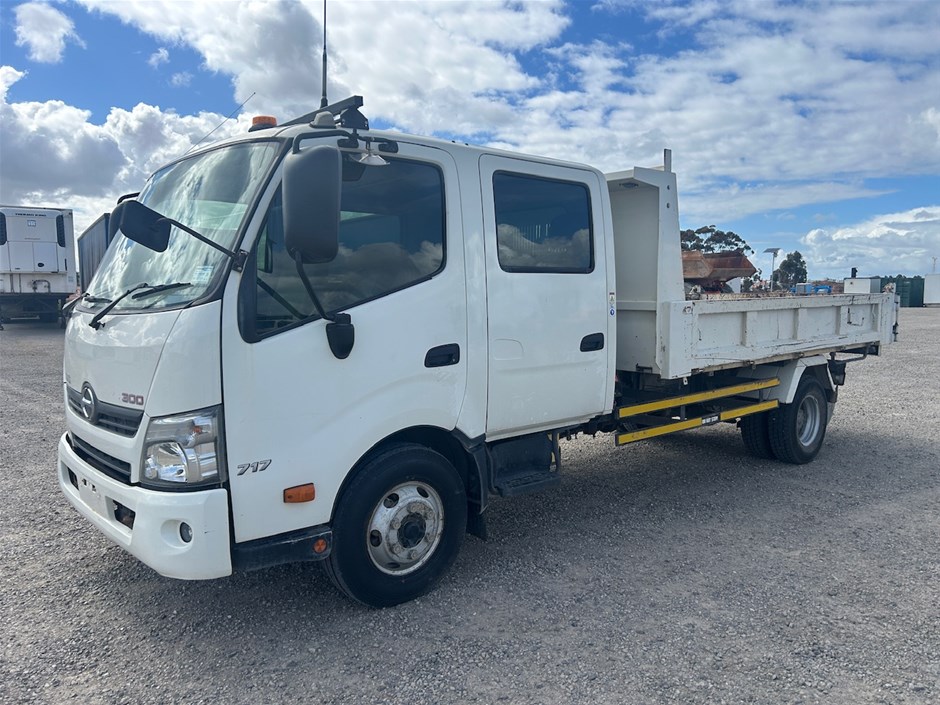 2018 Hino 300 4 x 2 Tipper Truck
