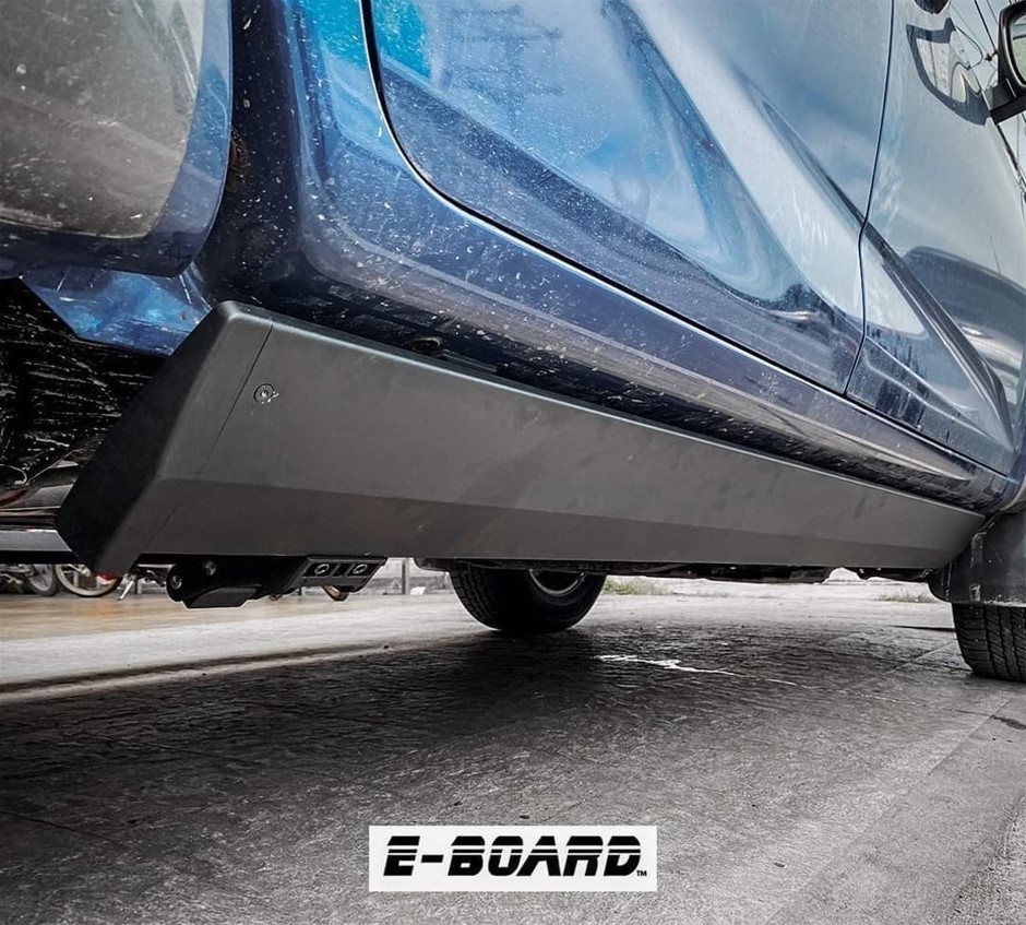 T-Max Jeep JL Wrangler Electric Side Step