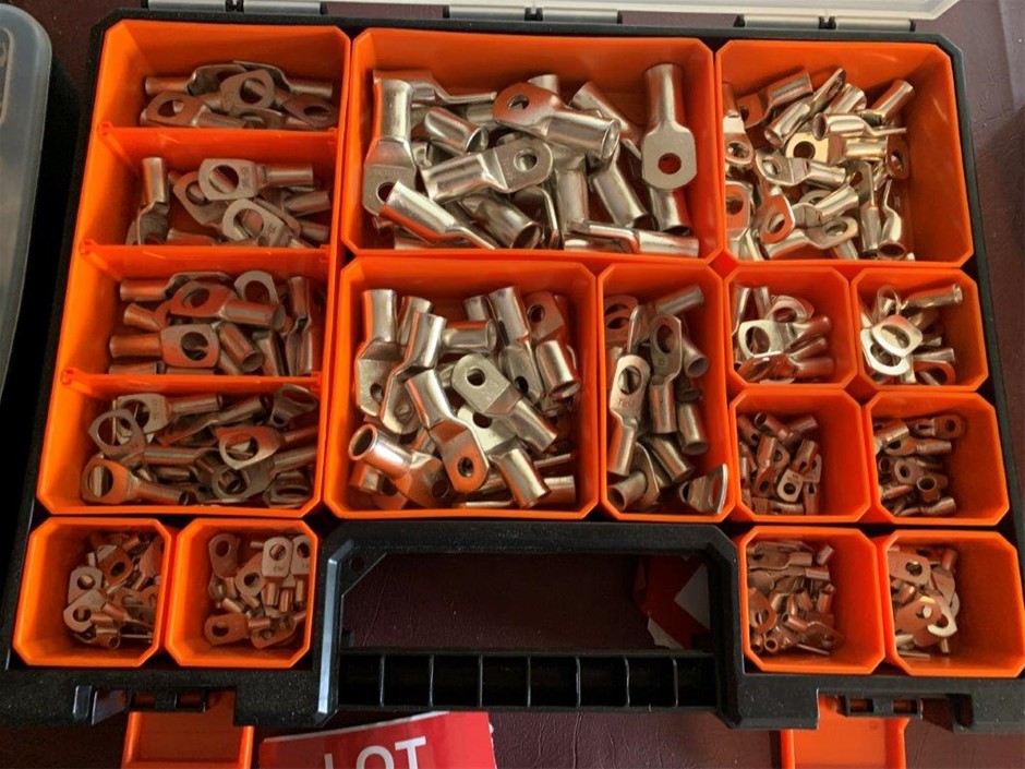 New Quality Large Sized Carry Case with Copper Lugs