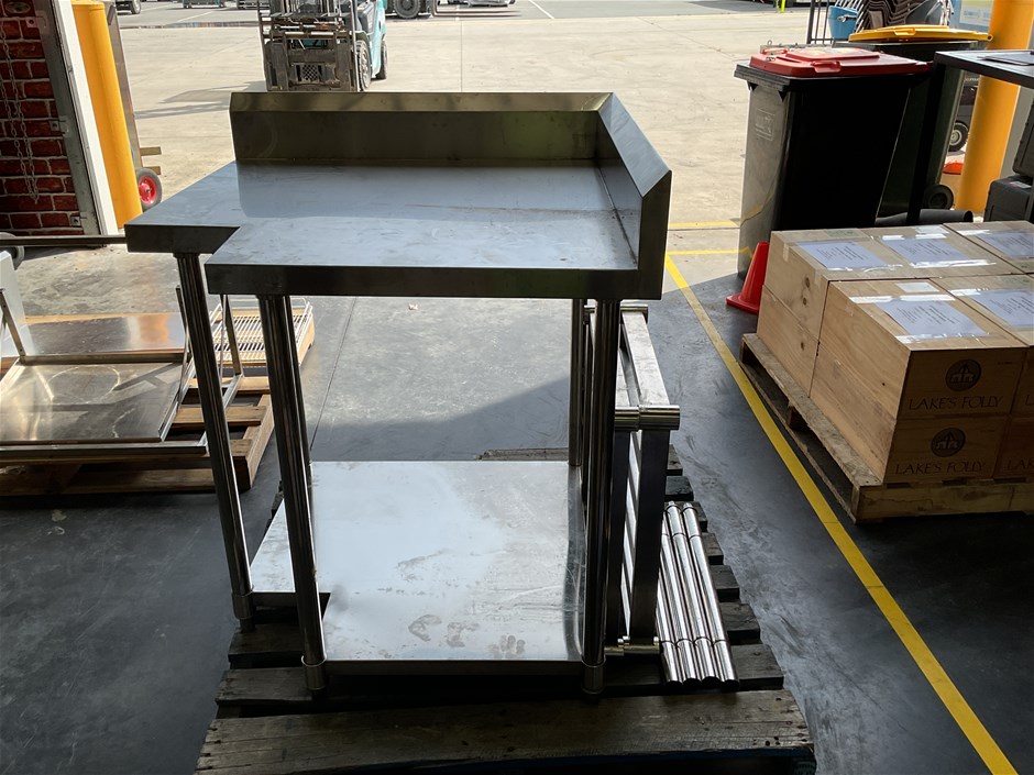 <p>Stainless Steel Workbench & Storage Rack</p>