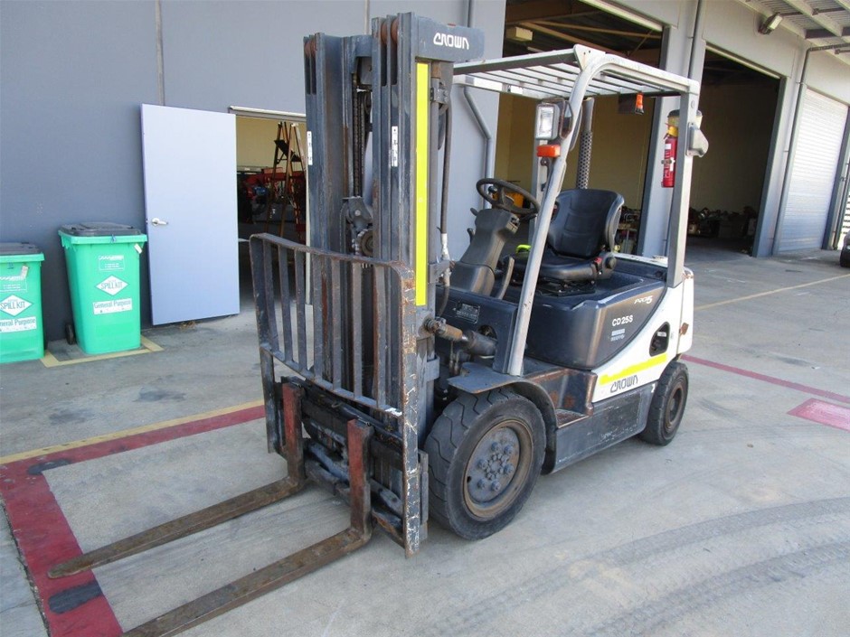 <p><strong>2011 Crown CD25S-5 4 Wheel Counterbalance Forklift</strong></p>