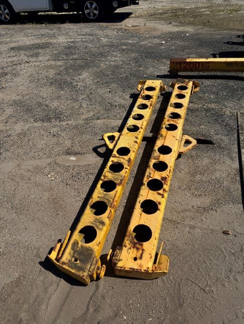 Qty 2 x Container Pulling Drawbars