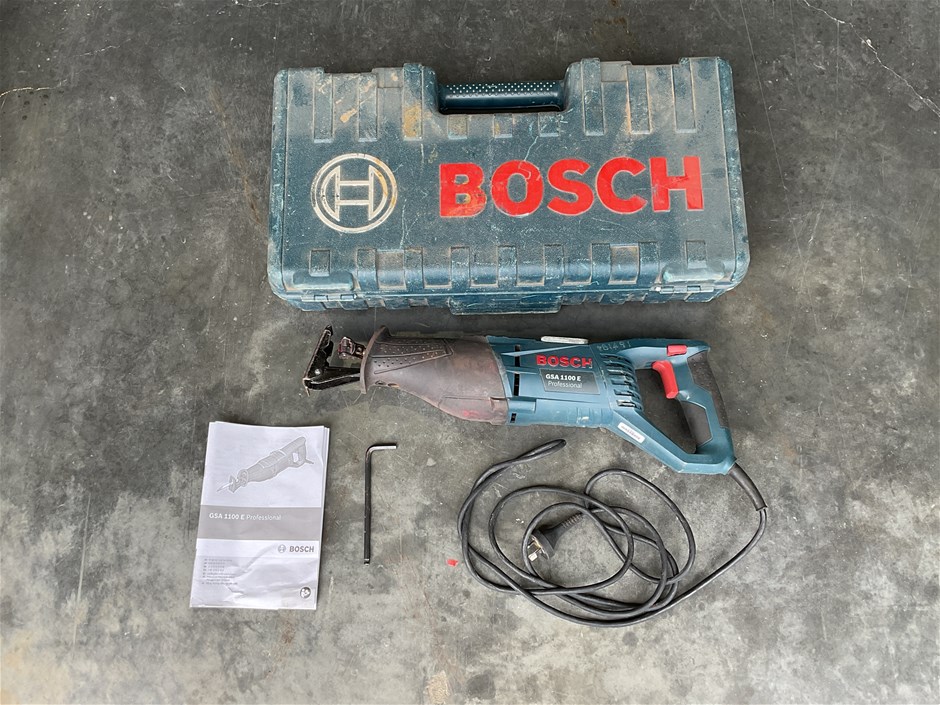 Bosch GSA 1100 E Professional Sabre Saw