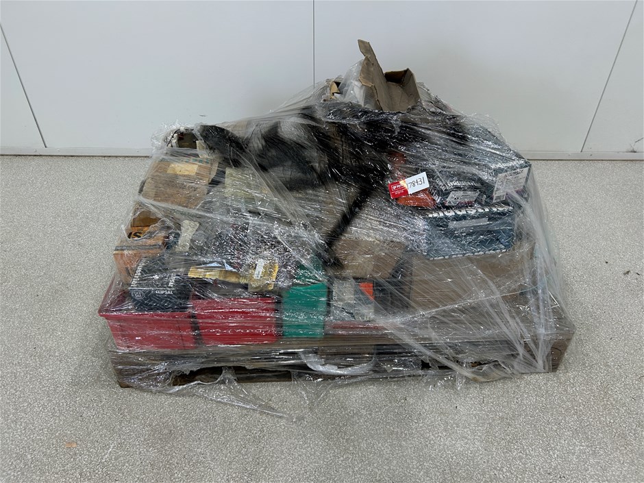 <p>Pallet of miscellaneous parts</p>