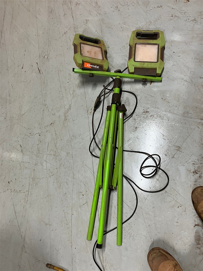 Work Light - LED - Twin Head - On Stand - Kalgoorlie