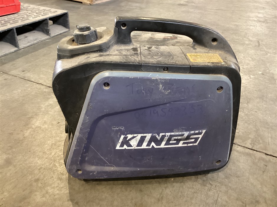 <p>Adventure Kings 2000i Generator</p>