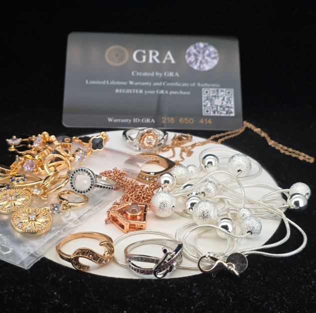 18K gold-plated mixed lot of 10 items  perfect for a Christmas gift.