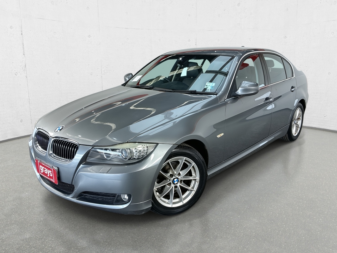 2010 BMW 323i 323i E90 Automatic Sedan 97,388kms