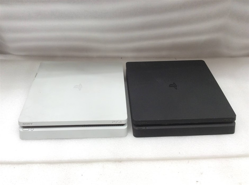 Sony Mix Model PlayStation 4 Game Console (Lot of 2)