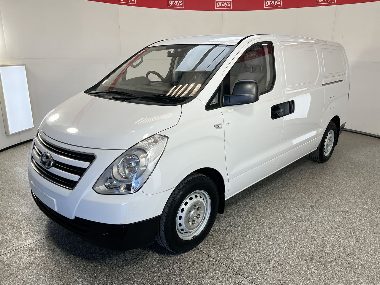 2017 Hyundai iLoad TQ II Turbo Diesel Automatic Van